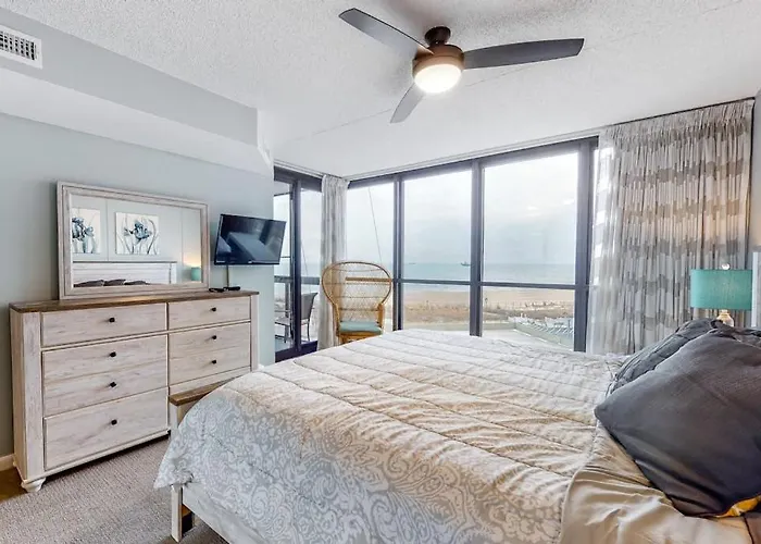 Сasa de vacaciones Oceanfront With Ocean View Pools Tennis Sauna & Ac