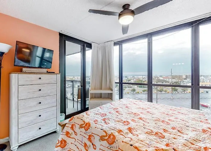 Oceanfront With Ocean View Pools Tennis Sauna & Ac * Ocean City